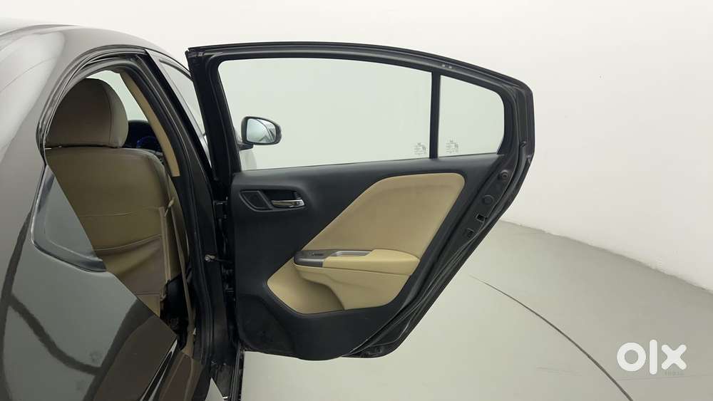 Honda City I-vtec S, 2016, Petrol