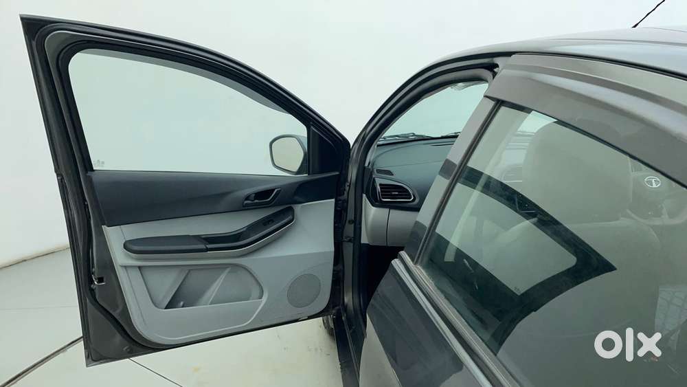 Tata Tiago 1.2 Revotron Xt Option, 2021, Petrol