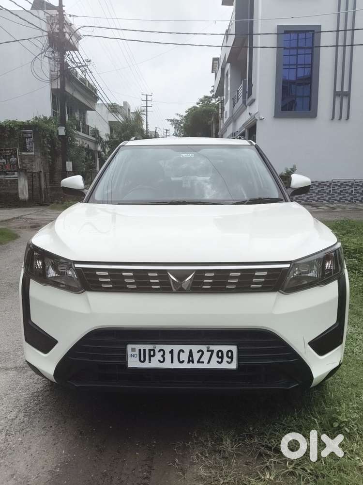Mahindra Xuv300 W6, 2023, Petrol