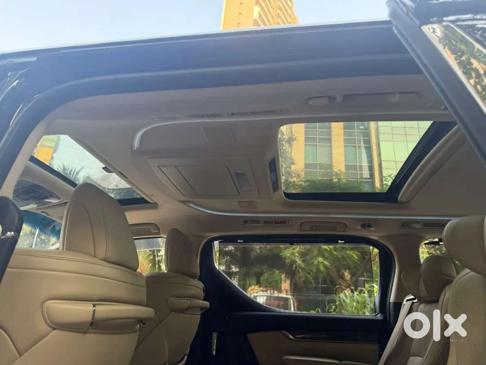 Toyota Vellfire, 2022, Petrol