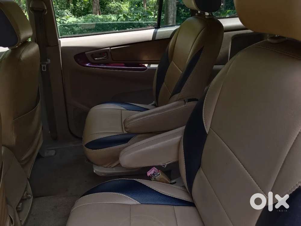 Toyota Innova V 2005