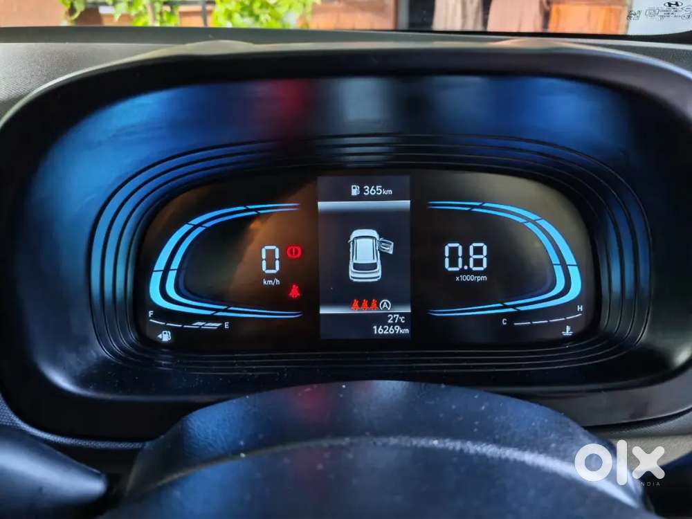 Hyundai Venue S+ 2025 Diesel Manual