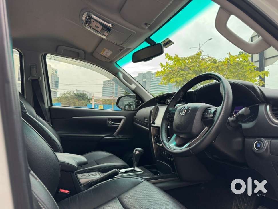 Toyota Fortuner 4x2 At 2.8 Diesel, 2022, Diesel