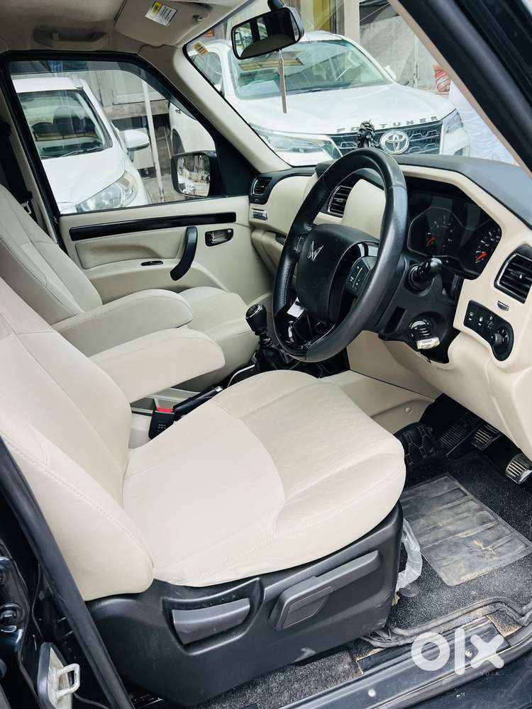 Mahindra Scorpio Classic 2.2 S 11 Mt 7 Str, 2023, Diesel