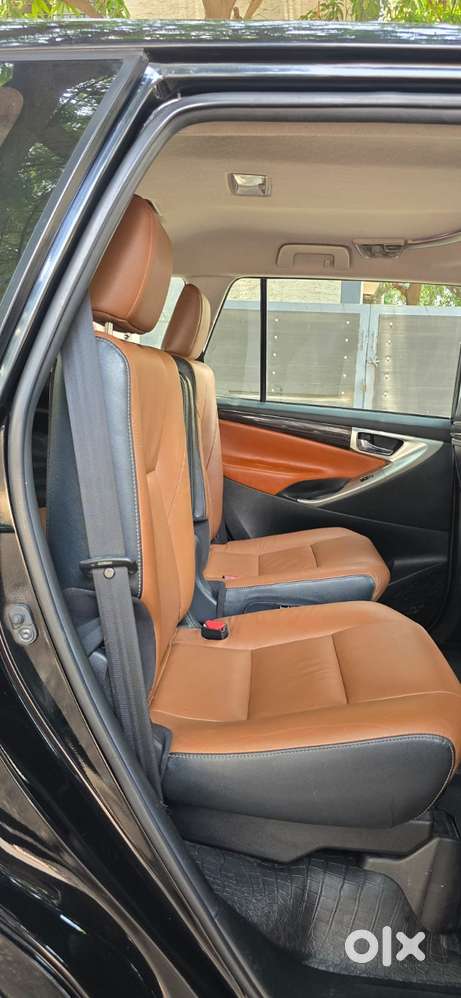 Toyota Innova Crysta 2.8z Automatic, 2017, Diesel