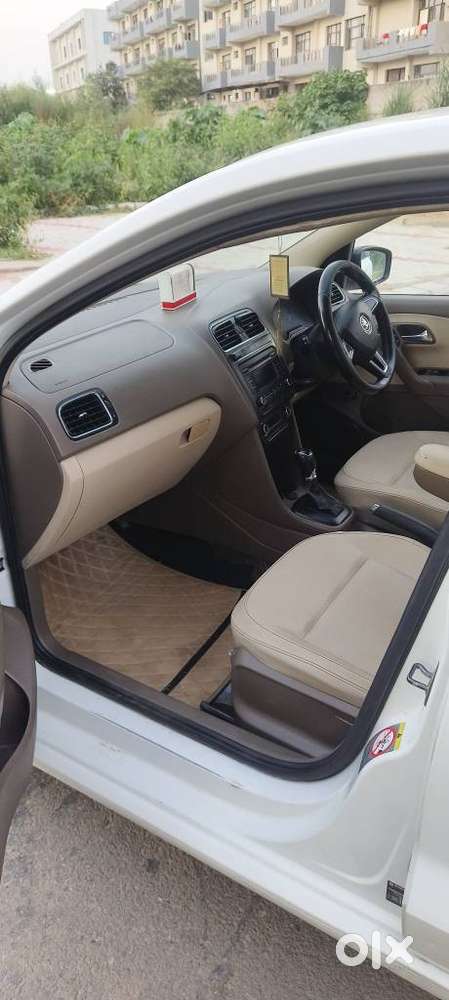 Skoda Rapid 1.5 Tdi At Ambition With Alloy Wheel, 2015, Diesel