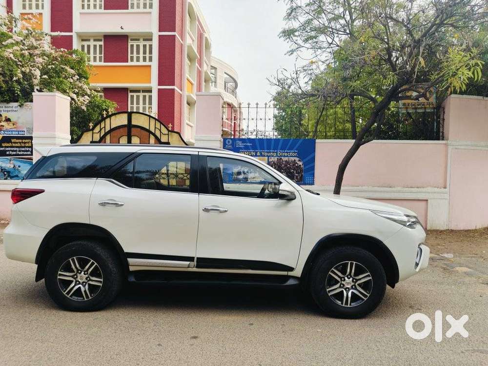 Toyota Fortuner 4x2 At 2.8 Diesel, 2017, Diesel