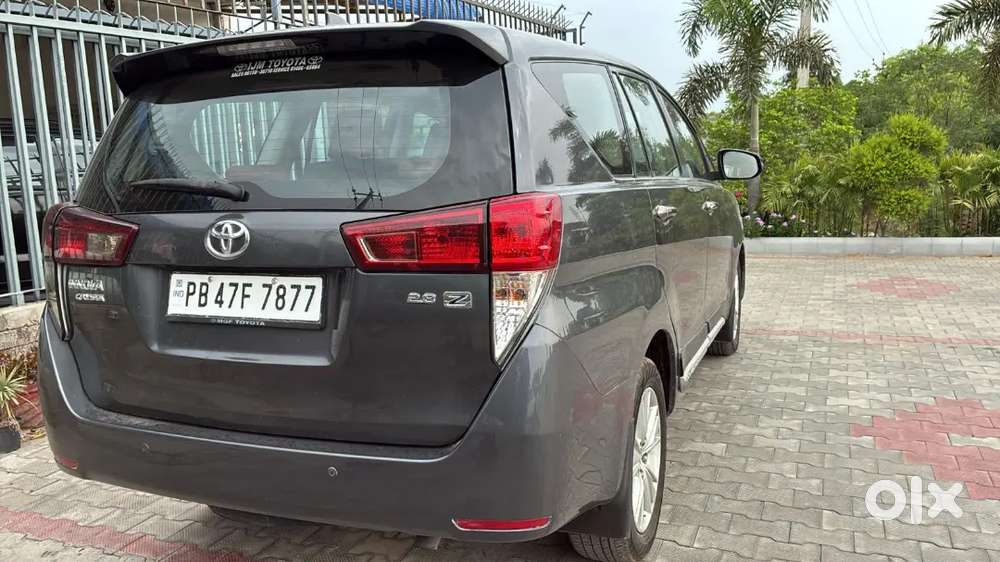 Toyota Innova Crysta 2019 Diesel 10200 Km Driven