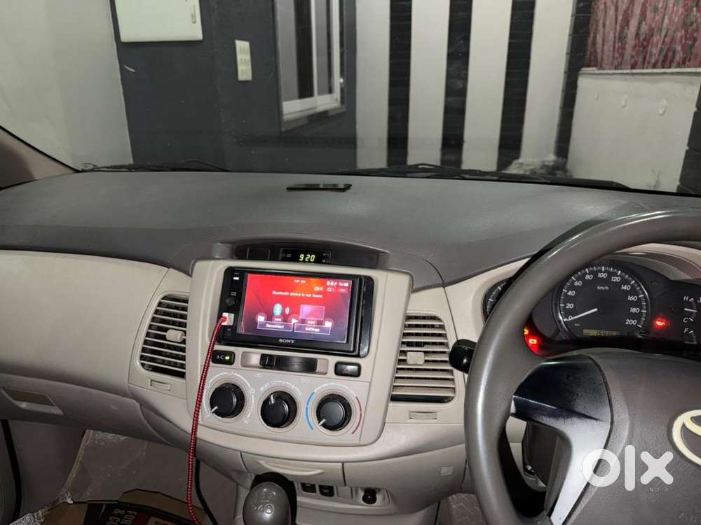 Toyota Innova 2013 Diesel Well Maintained