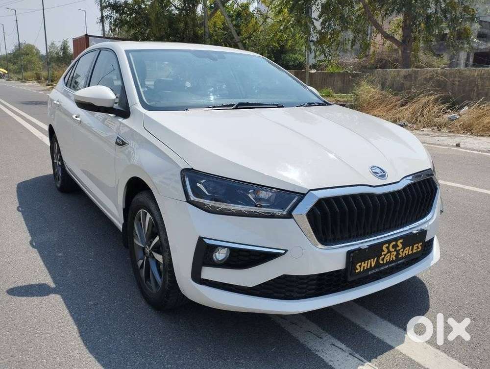 Skoda Slavia 1.0 Tsi Style At, 2023, Petrol