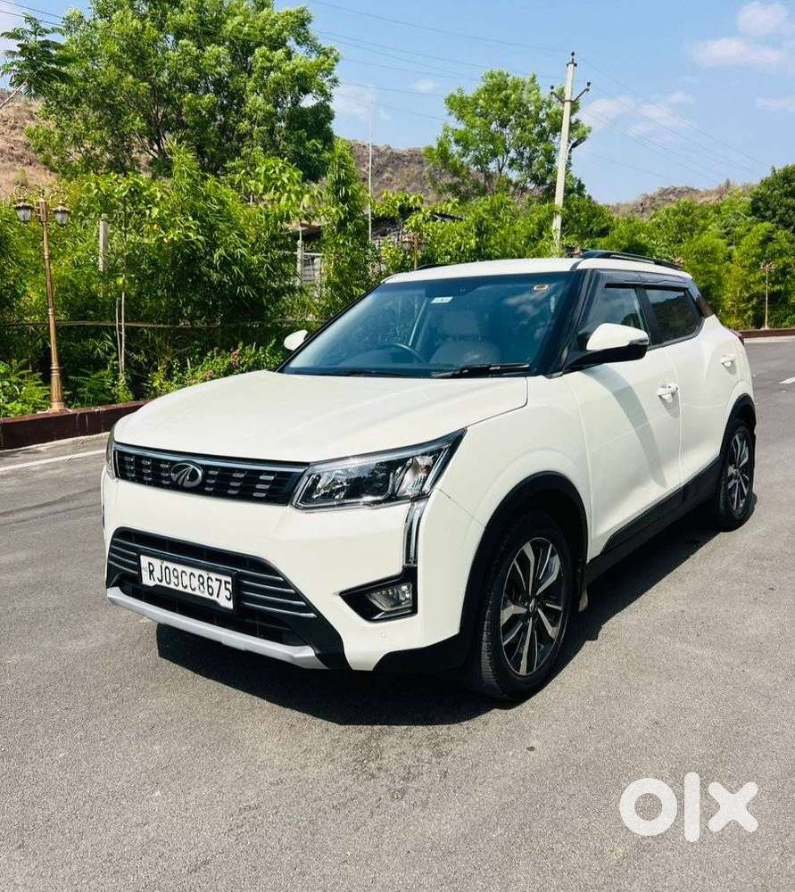 Mahindra Xuv300 W8, 2021, Petrol