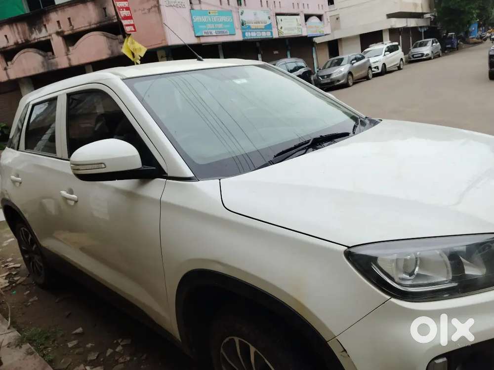 2022 Maruti Suzuki Brezza Lxi S-cng