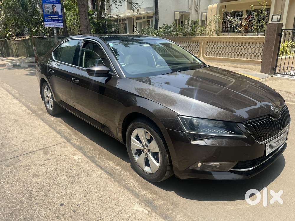 Skoda Superb Style 1.8 Tsi At, 2017, Petrol