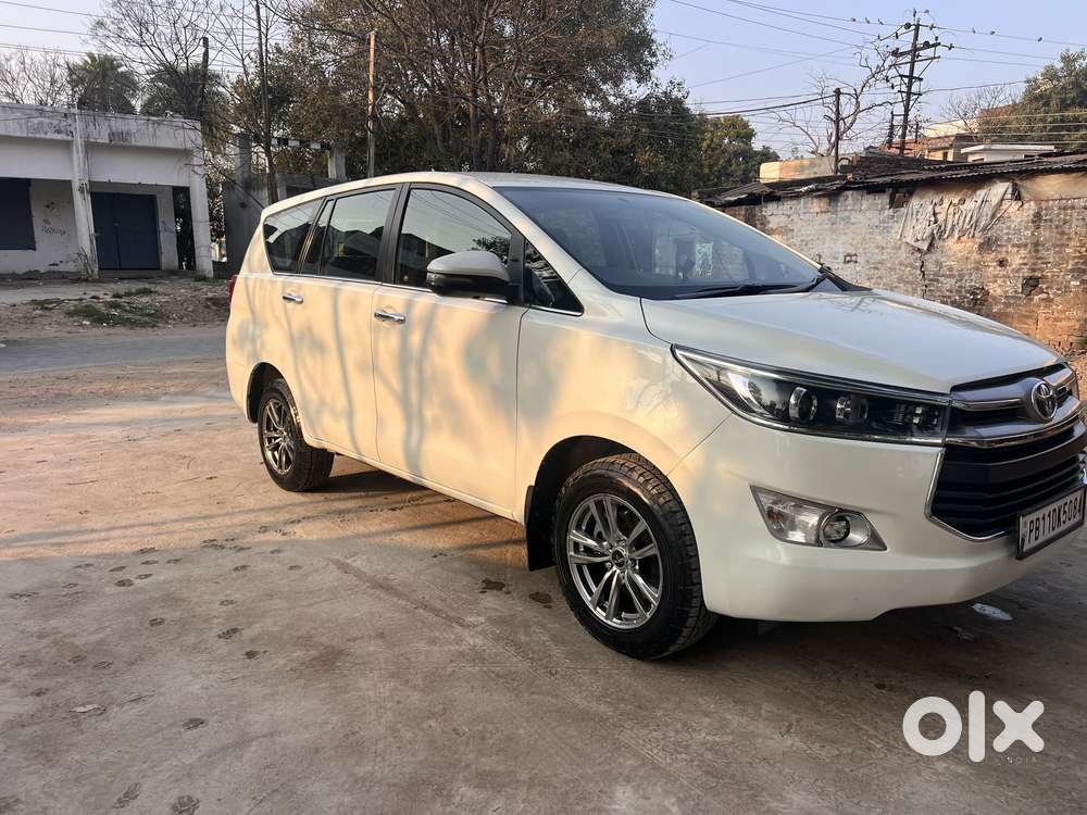 Toyota Innova Crysta