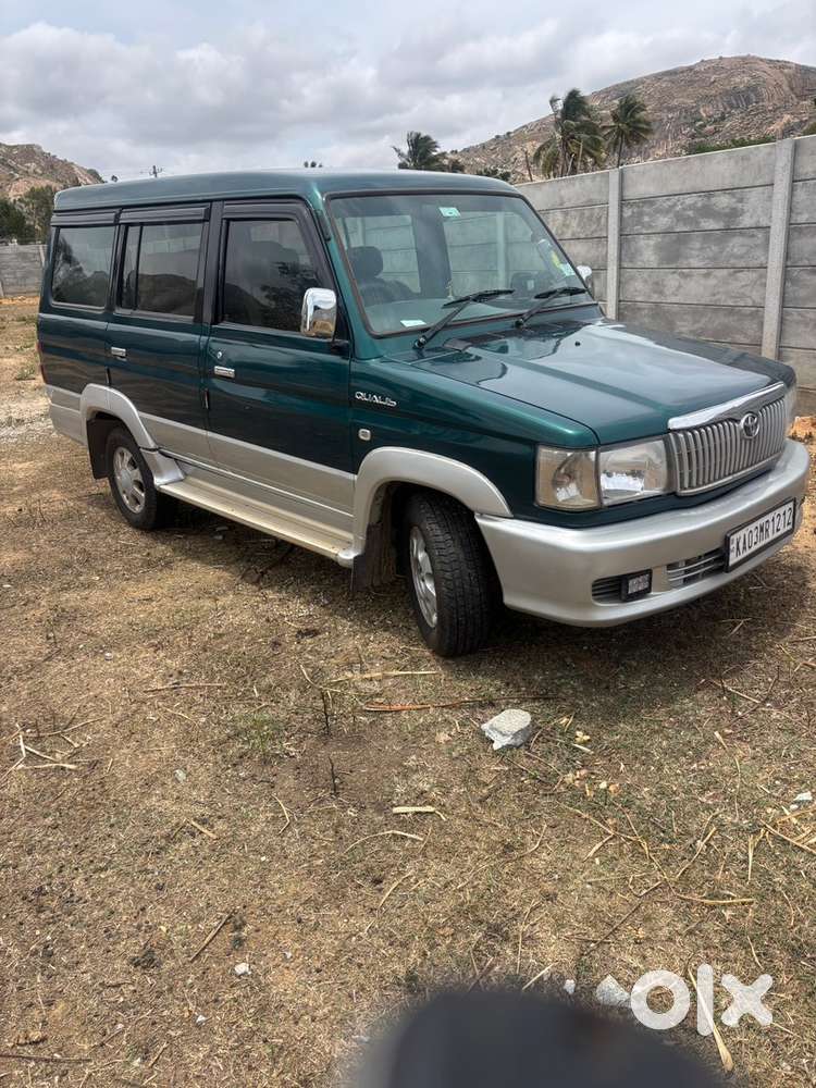 Toyota Qualis 2004 Diesel Well Maintained