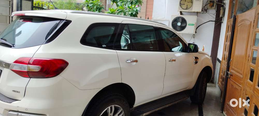 Ford Endeavour 3.2 Titanium At 4x4, 2017, Diesel