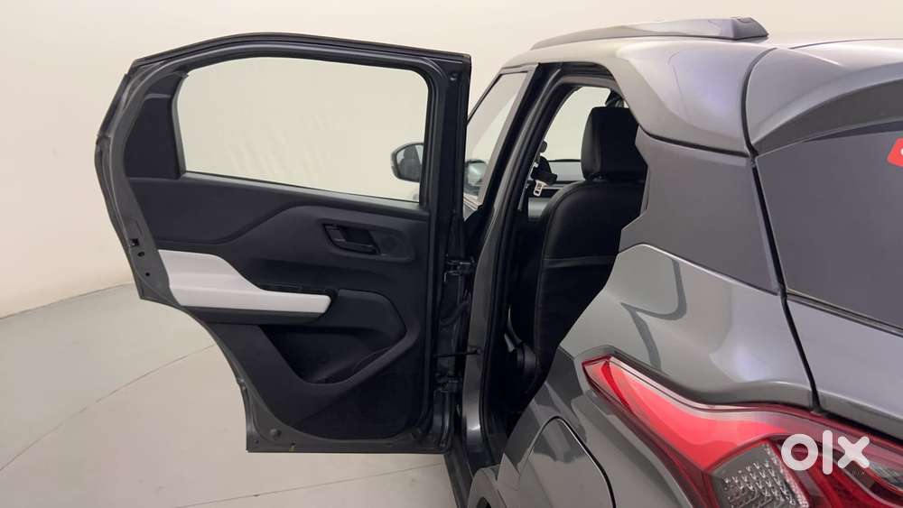 Tata Punch Accomplished Dazzle Mt Sunroof, 2024, Petrol