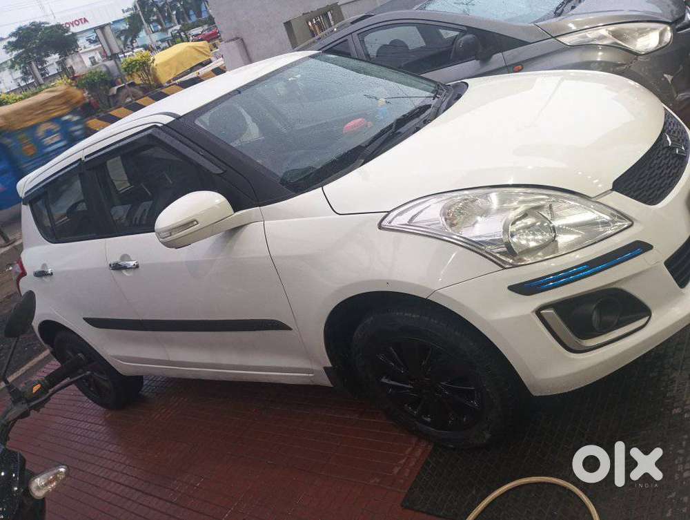 Maruti Suzuki Swift Vxi Optional, 2016, Petrol