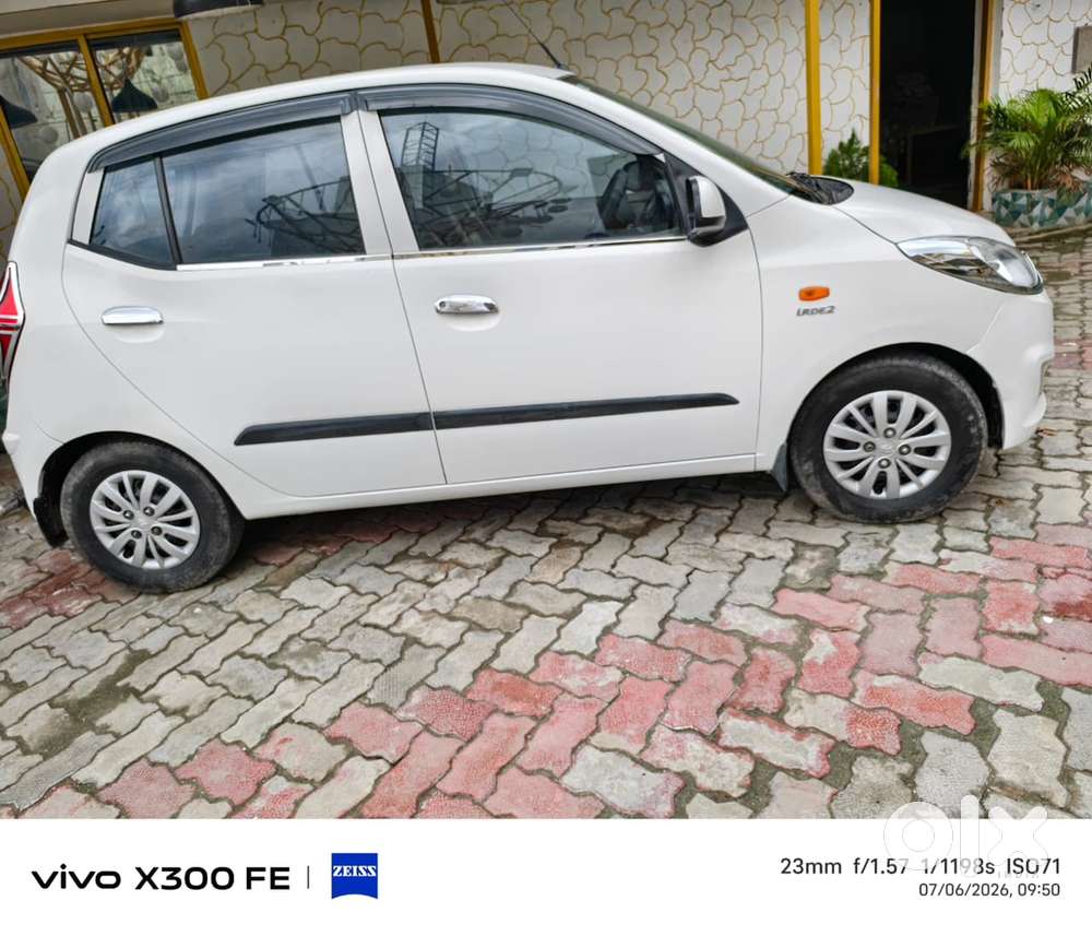 Hyundai I10 Sportz 2015 Km