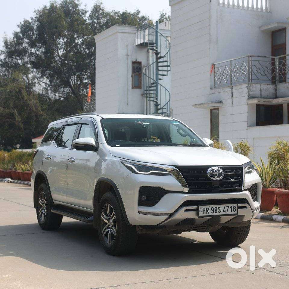 Toyota Fortuner 3.0 4x2 Automatic, 2024, Petrol