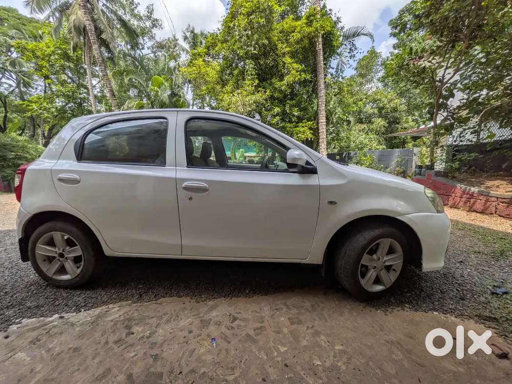 Toyota Etios Liva 2015