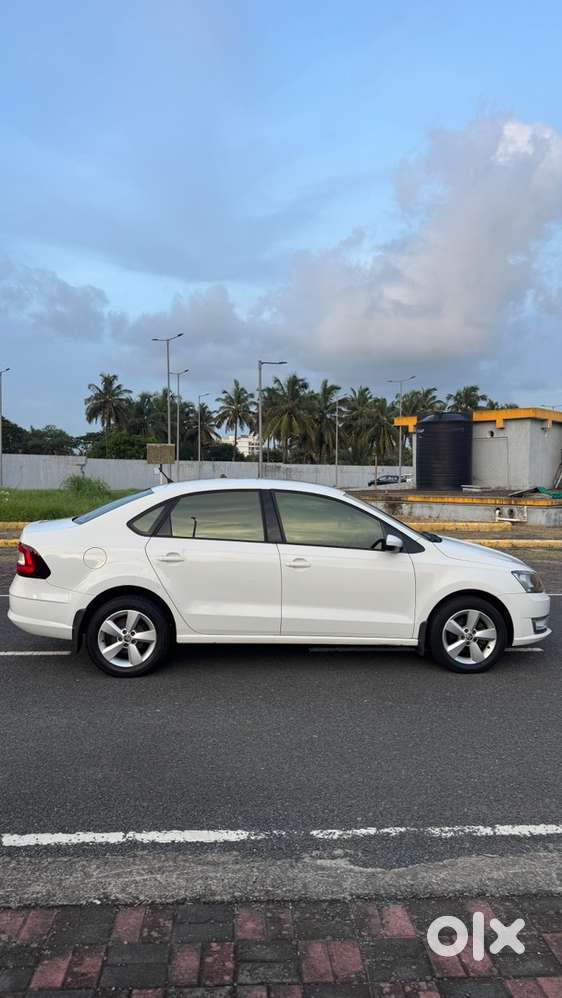 Skoda Rapid Diesel 2016
