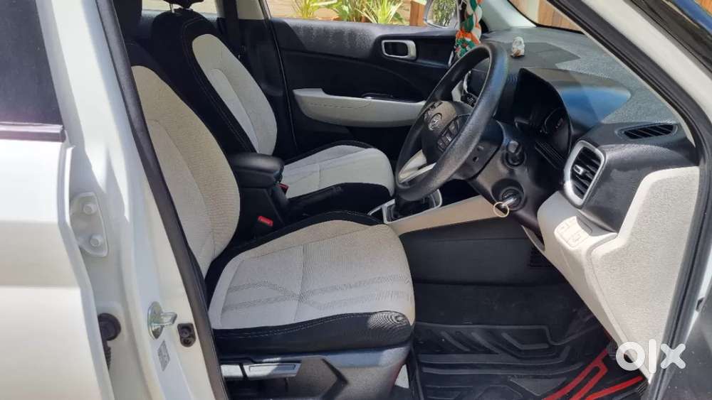 Hyundai Venue 1.2 S (o), 2025, Petrol