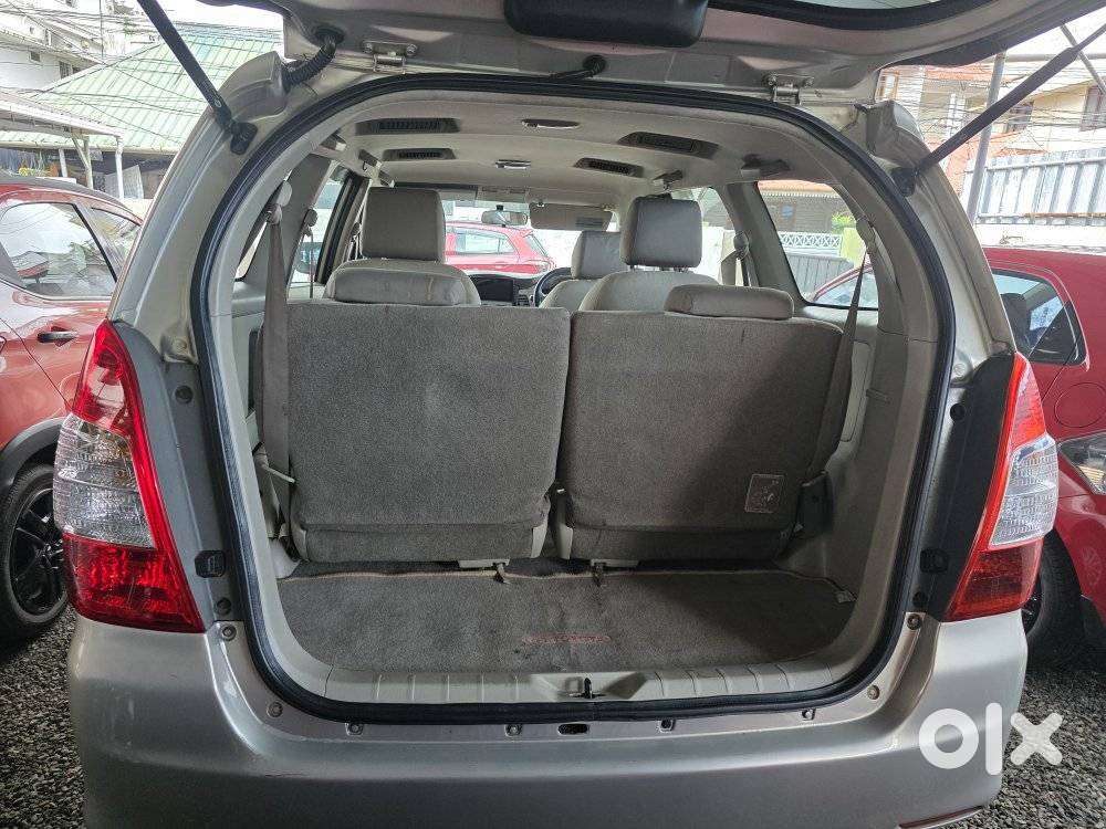 Toyota Innova 2.5 V 7 Str, 2013, Diesel