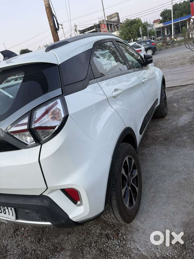 Tata Nexon 1.2 Revotron Xz Plus (s), 2020, Petrol