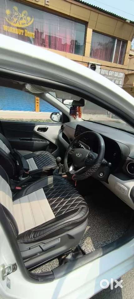 Hyundai Aura [2023-ongoing] 1.2 Sx (o) Manual, 2025, Petrol