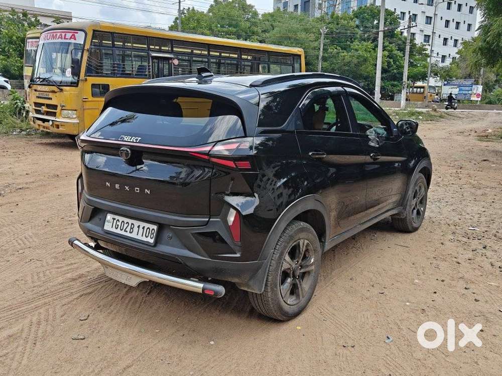 Tata Nexon Creative Plus 1.2 Revotron Petrol 6 Amt, 2024, Petrol