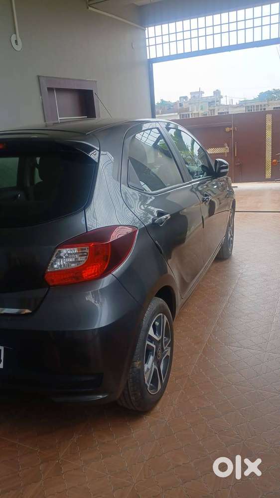 Tata Tiago 2024 Petrol