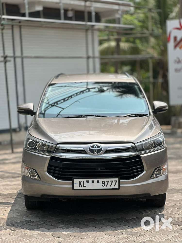 Toyota Innova Crysta 2.4 G Mt 8s, 2019, Diesel