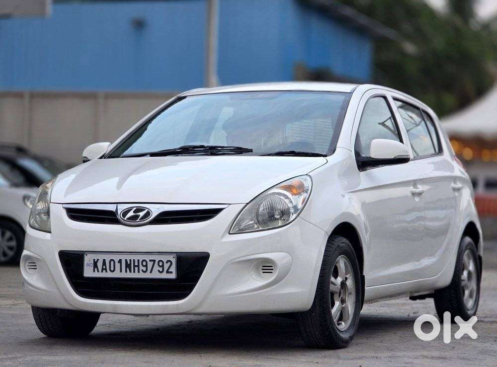 Hyundai I20 2010-2012 1.2 Sportz, 2011, Petrol