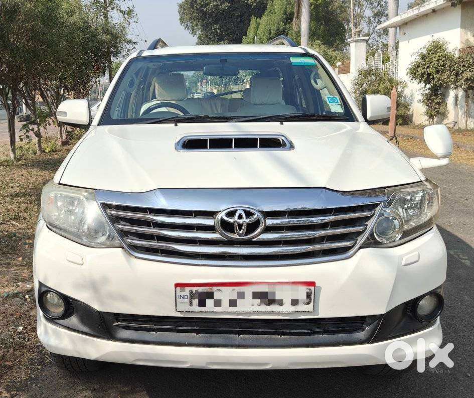 Toyota Fortuner 3.0 4x2 Automatic, 2013, Diesel