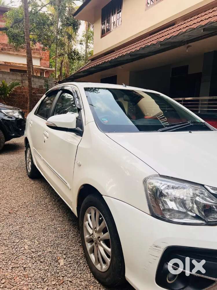 Toyota Etios 2011 Diesel 120000 Km Driven