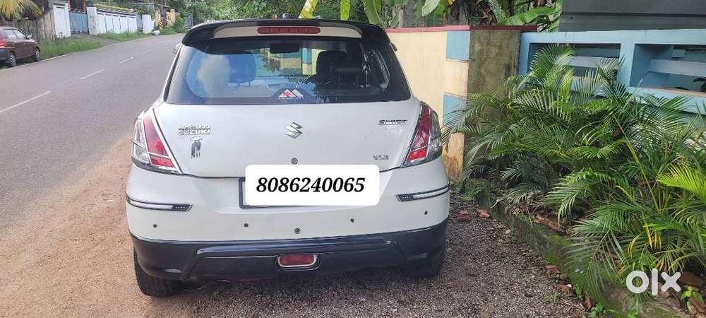 Maruti Suzuki Swift Vxi Optional, 2015, Petrol