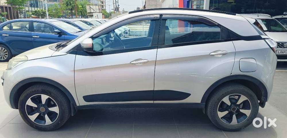 Tata Nexon Amt Xza Plus, 2019, Petrol