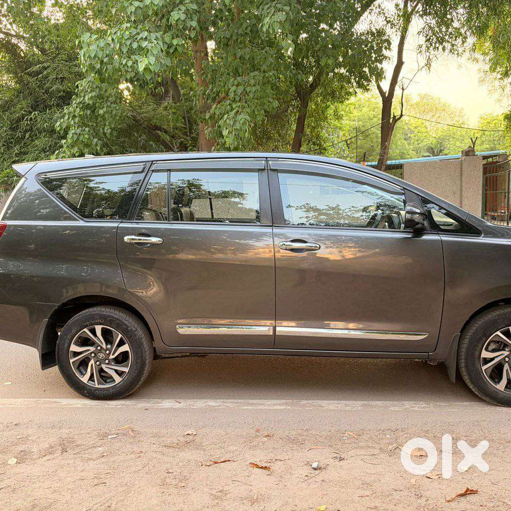 Toyota Innova Crysta 2.8 Gx At 7 Str, 2022, Diesel