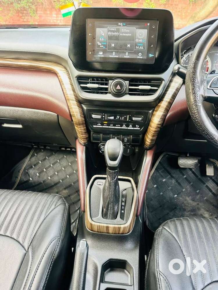 Maruti Suzuki Grand Vitara 1.5 Delta Smart Hybrid At, 2023, Petrol