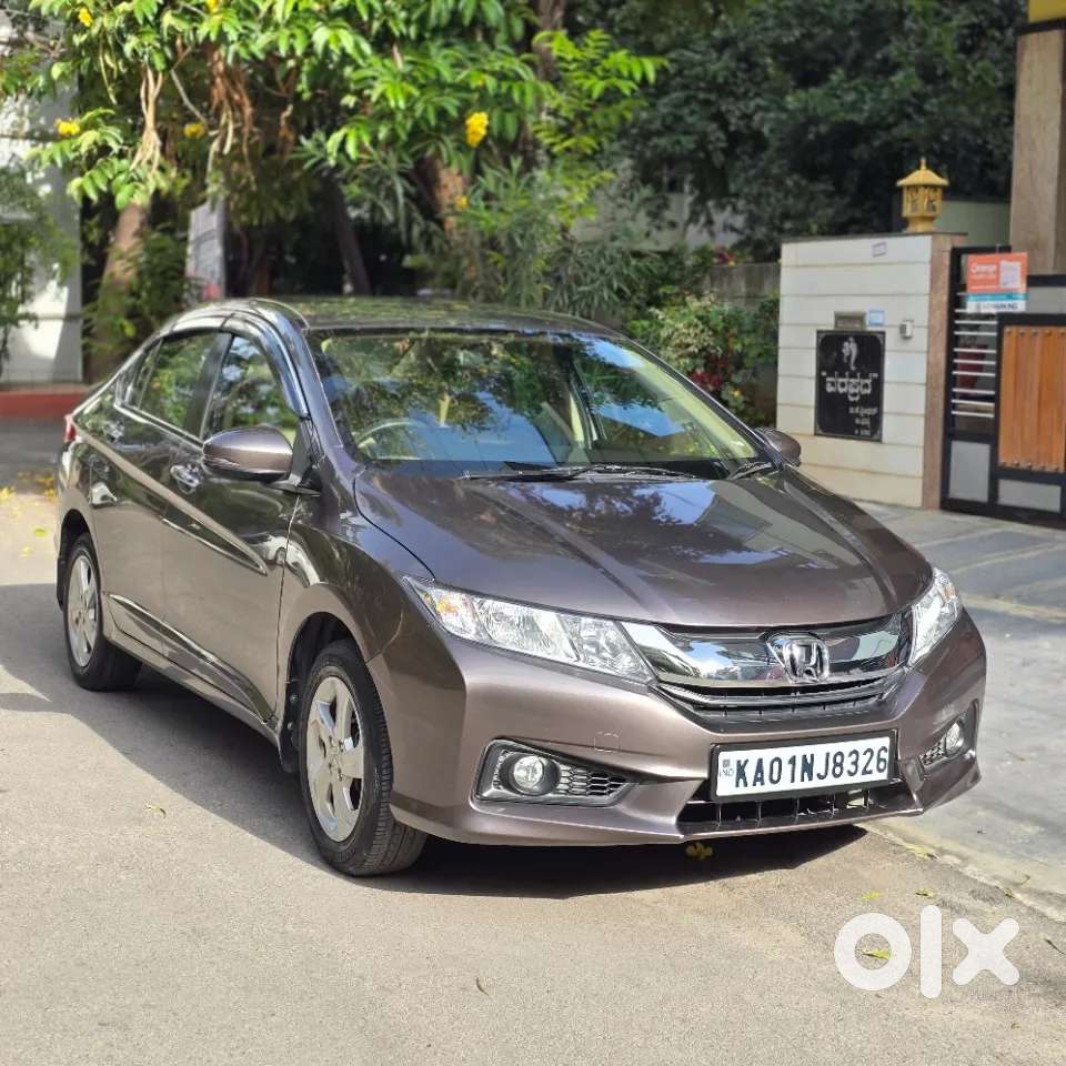 Honda City 1.5 V 4th Gen I-vtec Mt, 2016, Petrol