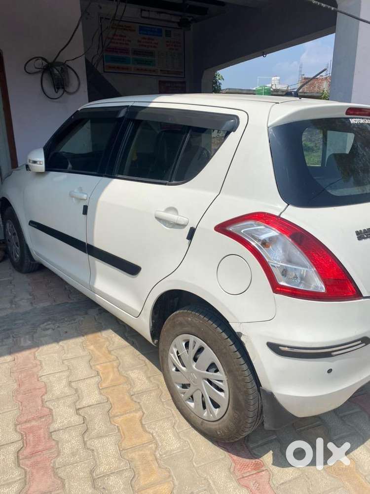 Maruti Suzuki Swift 2015 Petrol Well Maintained