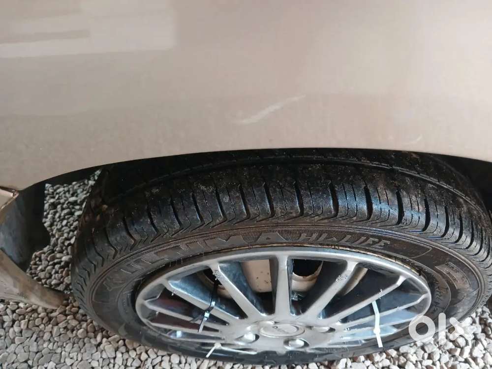 Maruti Suzuki Zen Estilo 2013