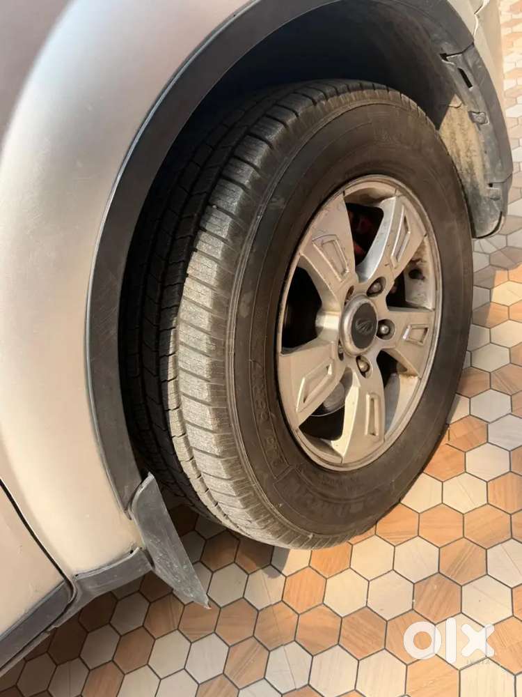 Mahindra Xuv500 2015 Diesel 85000 Km Driven