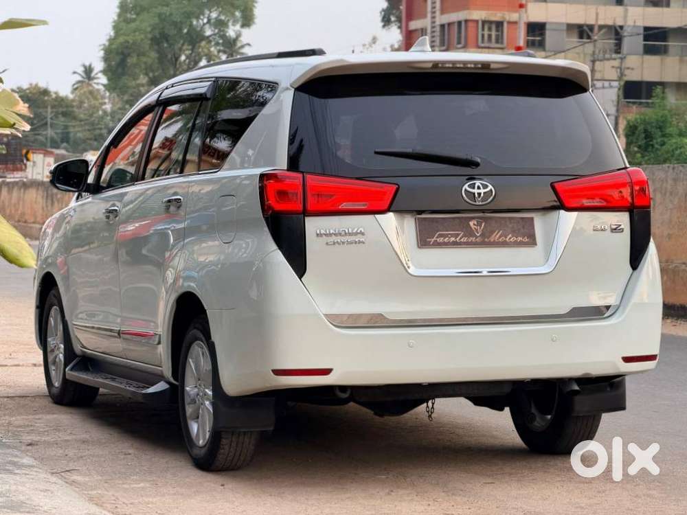 Toyota Innova Crysta 2.8z Automatic, 2017, Diesel