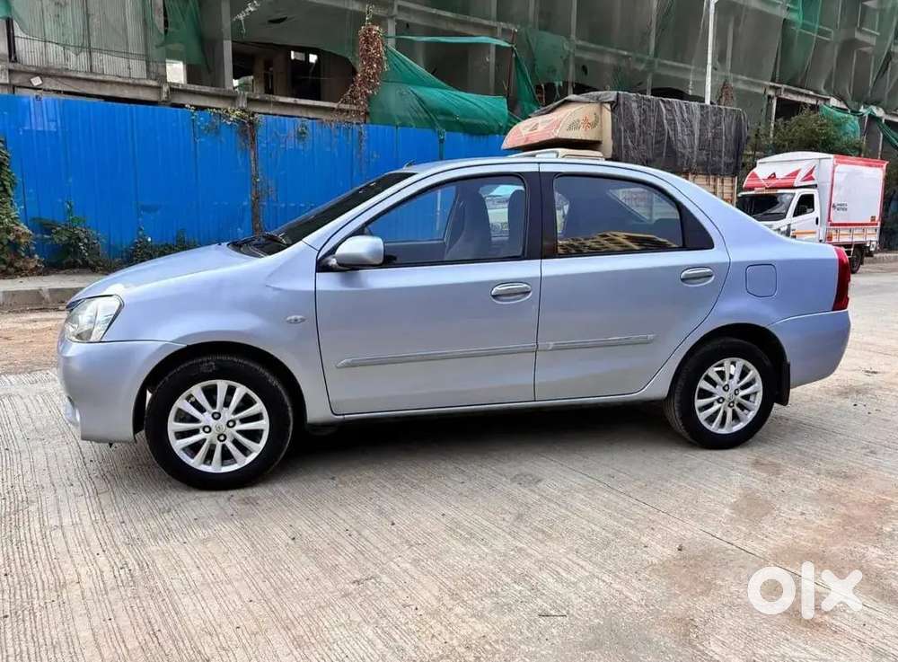 Toyota Etios 2011 Petrol 90000 Km Driven