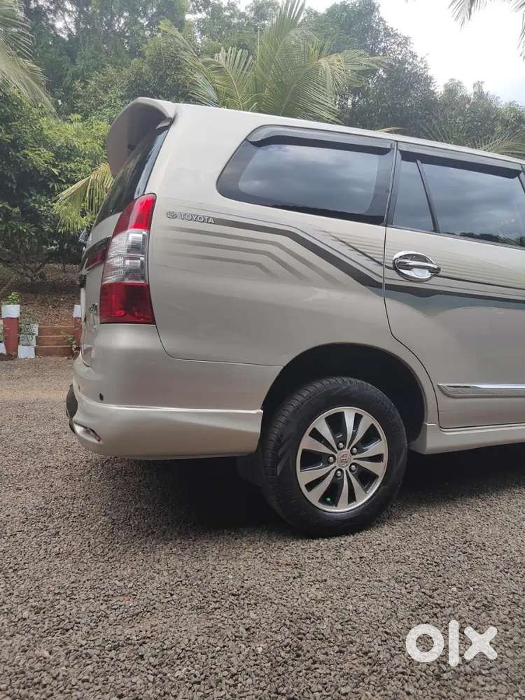 Toyota Innova Diesel 2015