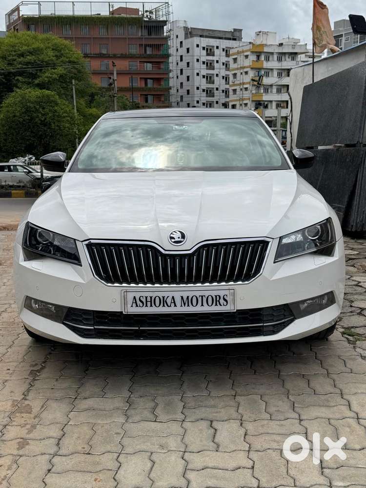 Skoda Superb L&k 2.0 Tdi At, 2018, Diesel