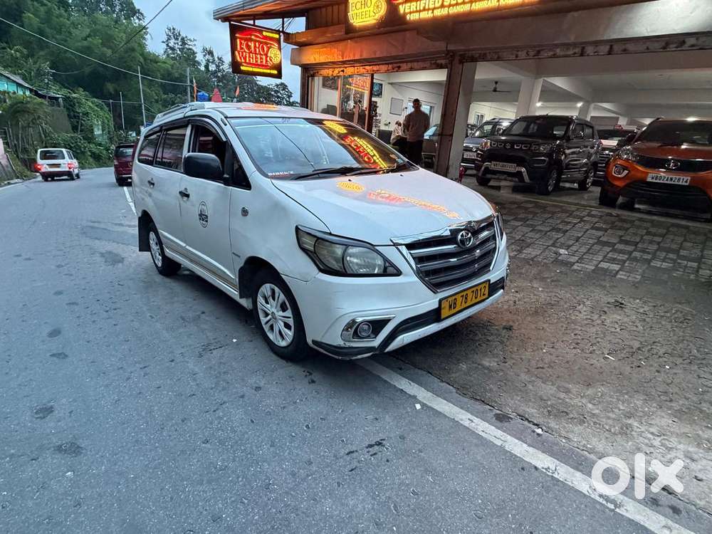 Toyota Innova 2.0 Vx (petrol) 8 Seater Bs Iv, 2014, Diesel