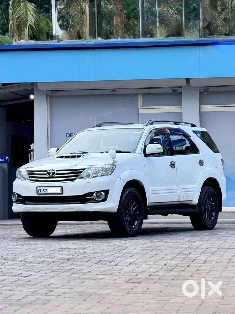 Toyota Fortuner 3.0 4x4 Manual, 2015, Diesel